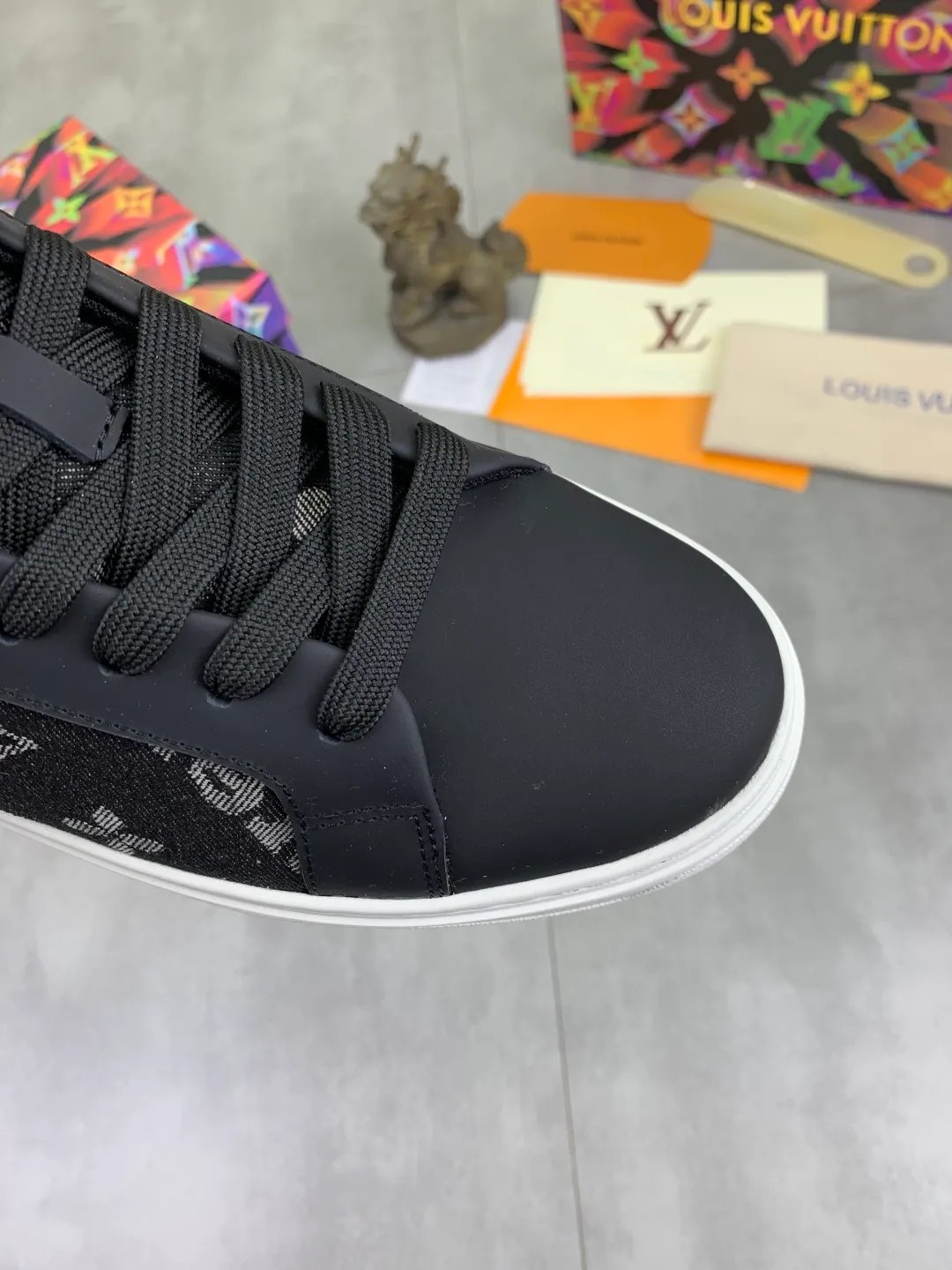 Men's men's shoes 💰P560💰[New model]🆘High-quality cowhide [Louis Vuitton]LV official website latest model🎁casual fashion high-top men's shoes👟hot style💥simple and elegant style, exclusive for trendy men. Unique official website latest brand elements👑original decoration, fashionable and generous, the fabric is made of original denim➕comfortable and breathable mesh lining➕cow leather feet ✅The official website specifies wear-resistant casual outsole, the classic model is taken in real life🎬Color: 4️⃣colors available😍Number of codes: 38-44 Full set of packaging